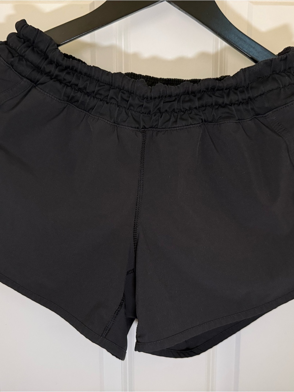 lululemon athletica Black Women's Athletic Shorts with Elastic Waist - Picture 5 of 7
